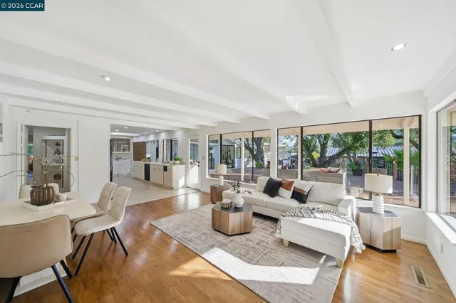 $2,438,000 | 38-38 Vista Del Mar, Orinda, CA 94563