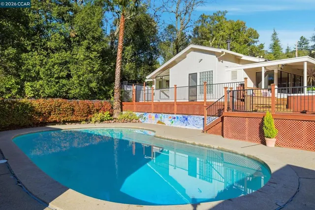 $2,438,000 | 38-38 Vista Del Mar, Orinda, CA 94563