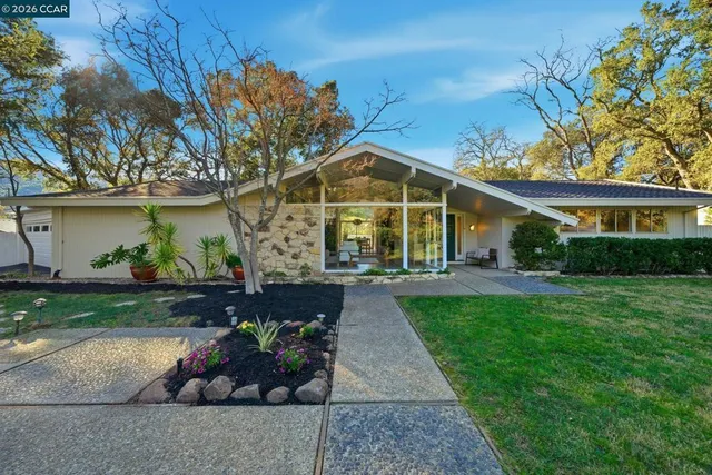 $2,438,000 | 38-38 Vista Del Mar, Orinda, CA 94563