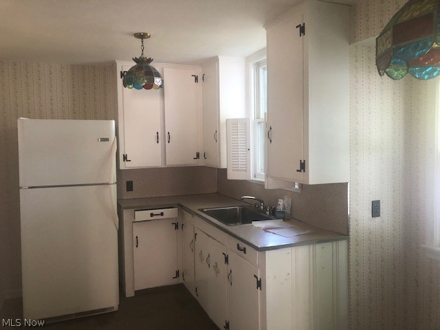 1360 Gordon Road Lyndhurst, OH 44124 - Photo 9 of 16