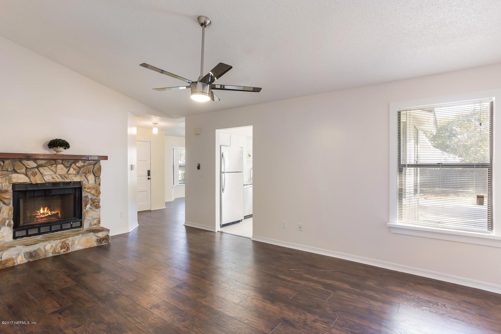 8416 Hamden Road Jacksonville, FL 32244 - Photo 8 of 17 8 Family Room