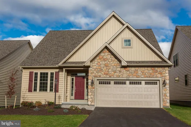 $549,900 | 606 Greenbriar Path, Cochranville, PA 19330