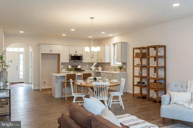 $549,900 | 606 Greenbriar Path, Cochranville, PA 19330