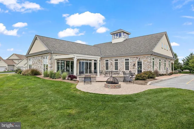 $579,900 | 606 Greenbriar Path, Cochranville, PA 19330