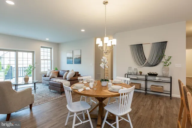 $549,900 | 606 Greenbriar Path, Cochranville, PA 19330