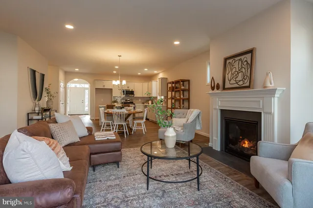 $549,900 | 606 Greenbriar Path, Cochranville, PA 19330