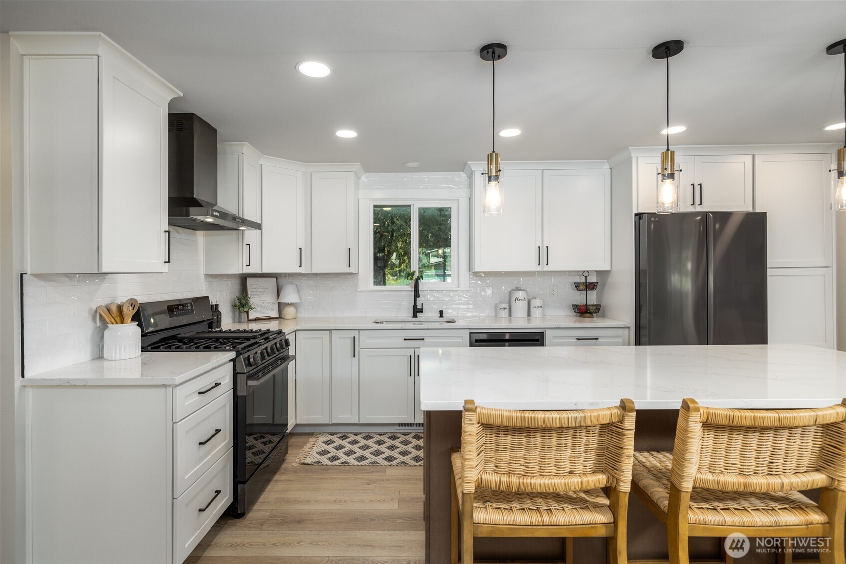 323 West King Tut Road Bellingham, WA 98226 - Photo 4 of 28