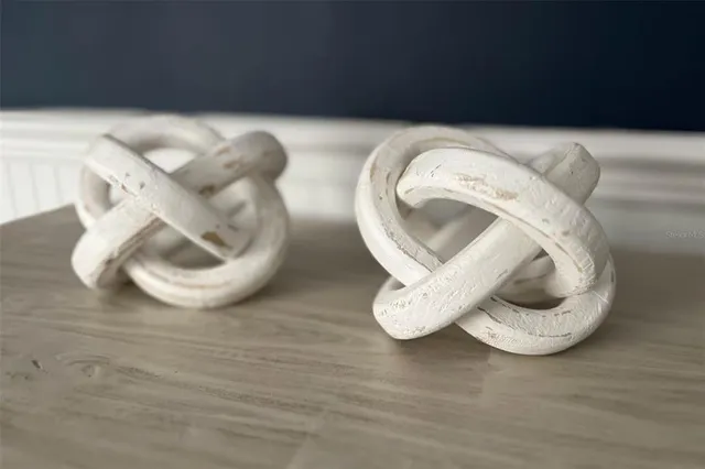 $18,000 | 345 Avenida Leona, Sarasota, FL 34242