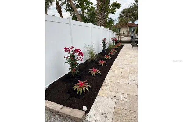 $18,000 | 345 Avenida Leona, Sarasota, FL 34242