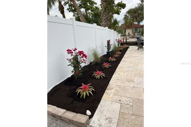 $18,000 | 345 Avenida Leona, Sarasota, FL 34242