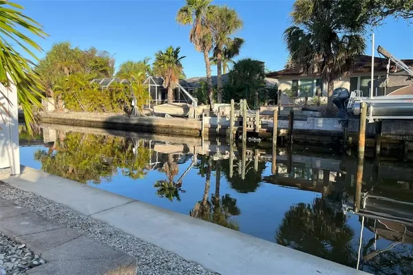 $18,000 | 345 Avenida Leona, Sarasota, FL 34242