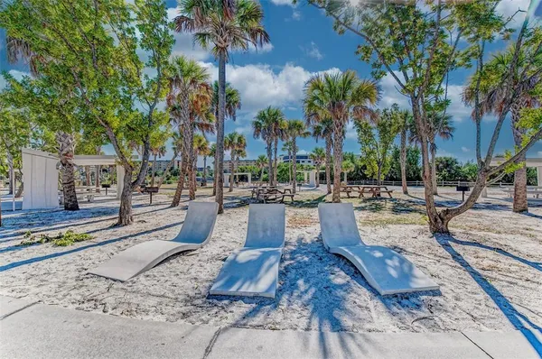 $18,000 | 345 Avenida Leona, Sarasota, FL 34242