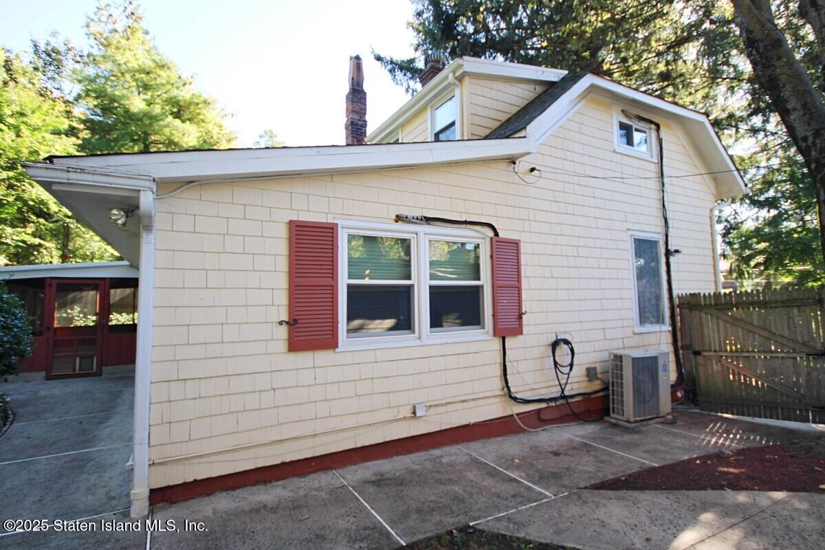 443 Edinboro Road Staten Island, NY 10306 - Photo 4 of 33 picture 4 edinboro rd