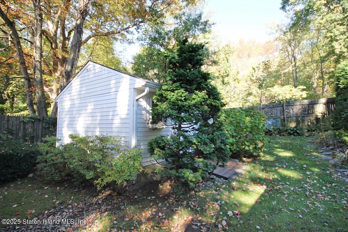 443 Edinboro Road Staten Island, NY 10306 - Photo 5 of 33 picture 5 edinboro rd