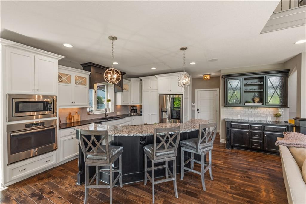 1104 Lakecrest Circle Raymore, MO 64083 - Photo 27 of 94