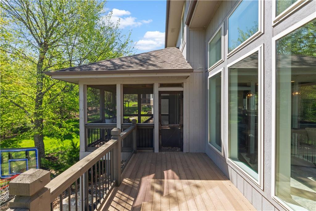 1104 Lakecrest Circle Raymore, MO 64083 - Photo 34 of 94