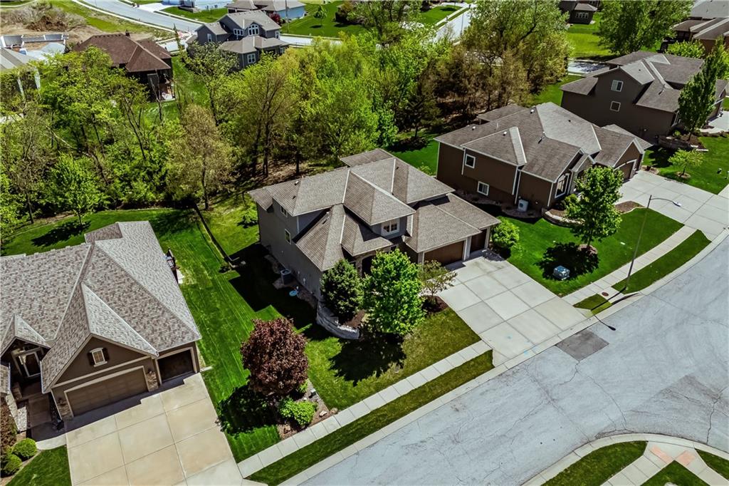 1104 Lakecrest Circle Raymore, MO 64083 - Photo 85 of 94