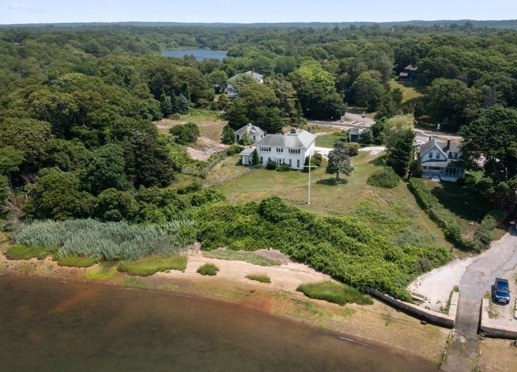 60 Red Brook Harbor Road Bourne, MA 02559 - Photo 8 of 28