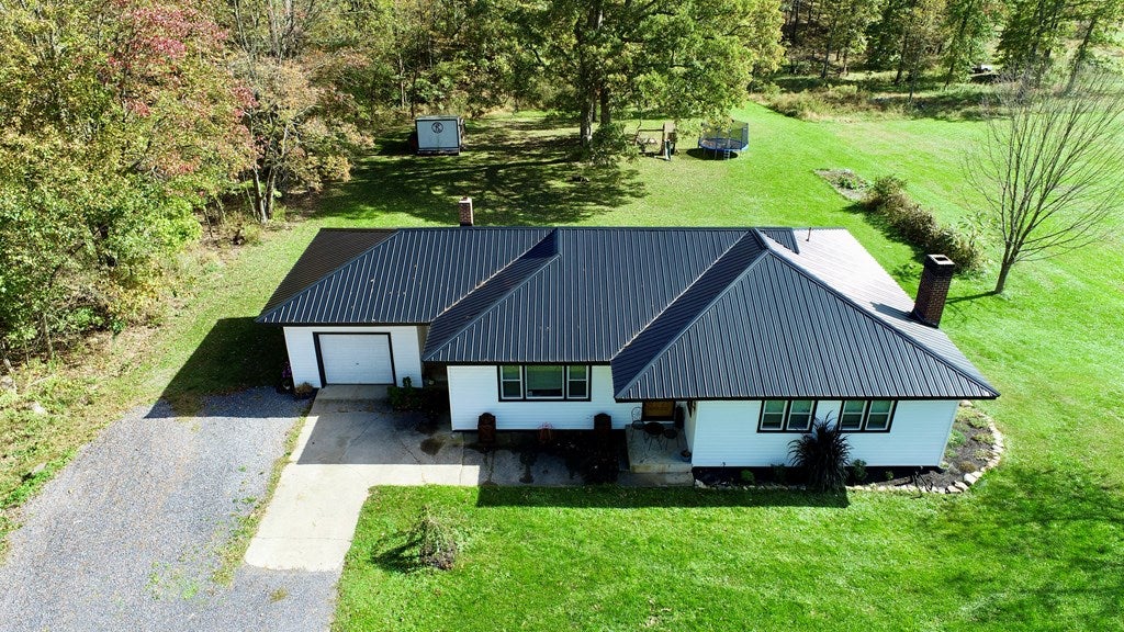 19573 Hill Valley Road Three Springs, PA 17264 - Photo 3 of 40 Gallery Image 3