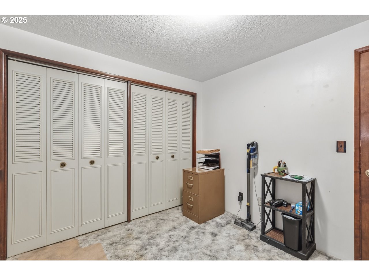 2100 Boyer Road Riddle, OR 97469 - Photo 13 of 33 a view of a workspace