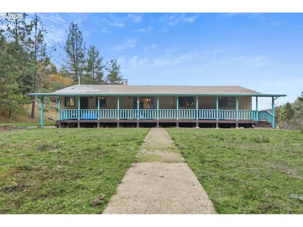 $435,000 | 2100 Boyer Road, Riddle, OR 97469