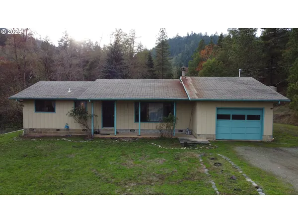 $435,000 | 2100 Boyer Road, Riddle, OR 97469