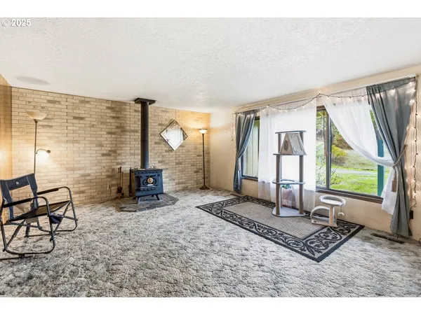 $435,000 | 2100 Boyer Road, Riddle, OR 97469