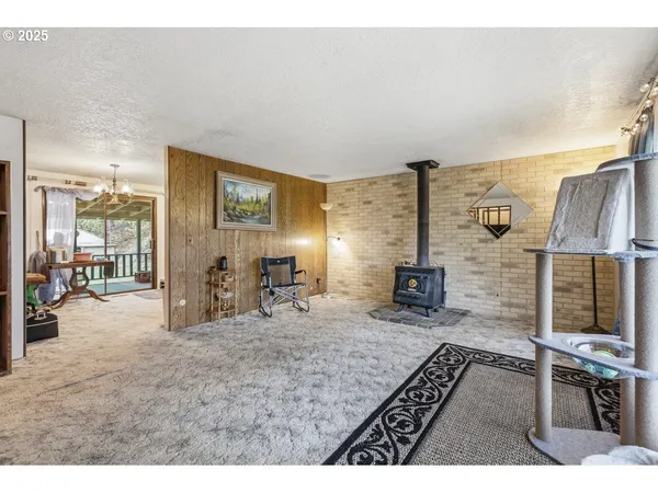 $435,000 | 2100 Boyer Road, Riddle, OR 97469