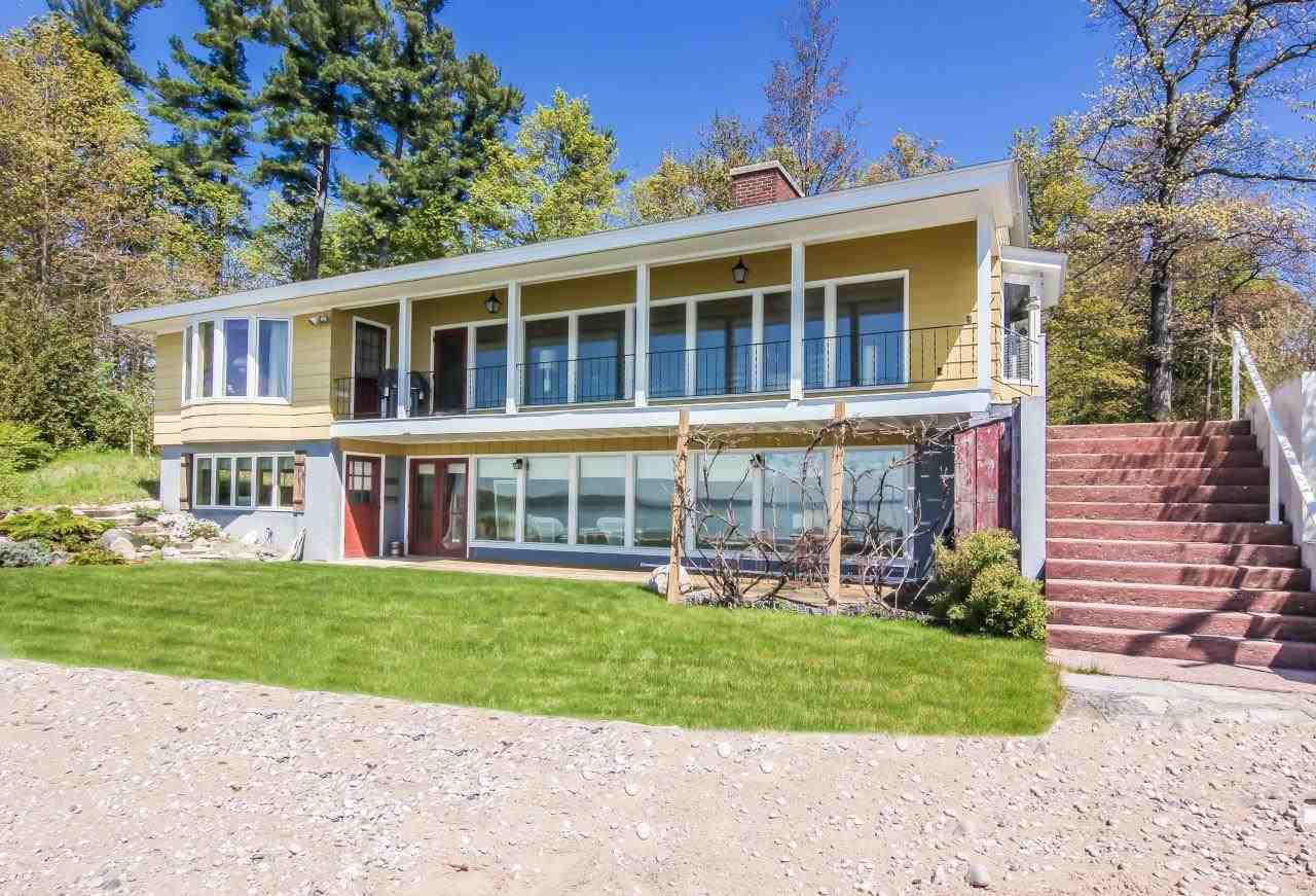 1946 Pine Point Road Traverse City, MI 49686 - Photo 8 of 47 1889701-7.JPG