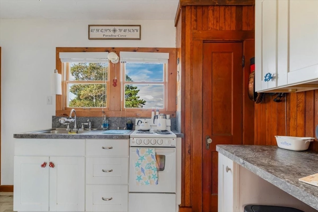 77 Hedge Road Plymouth, MA 02360 - Photo 15 of 32 Gallery Image 15