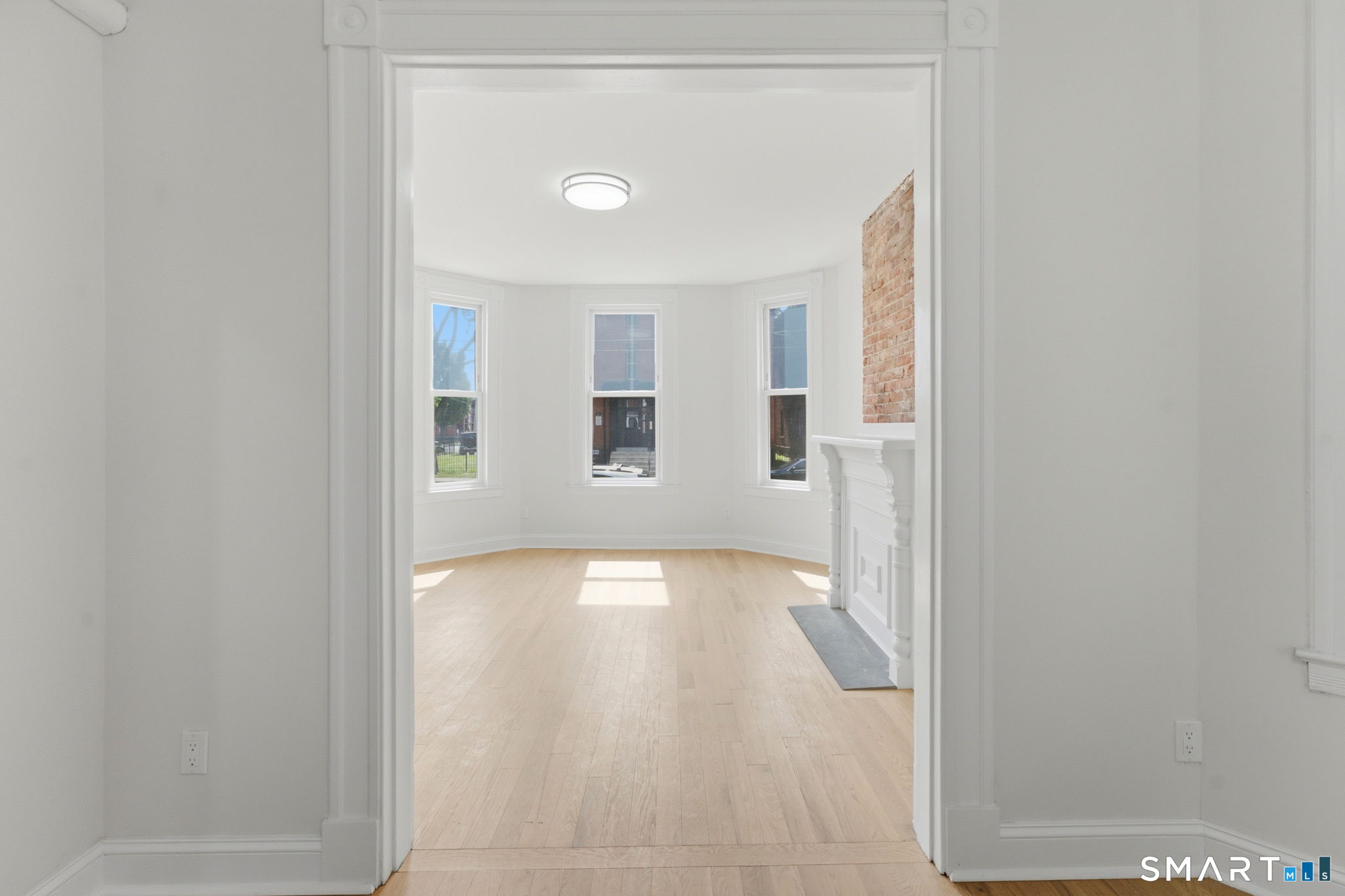 41 Center Street Hartford, CT 06120 - Photo 24 of 38