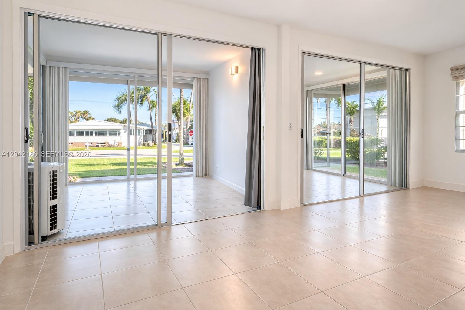 2260 Southwest 85th Way Davie, FL 33324 - Photo 5 of 37