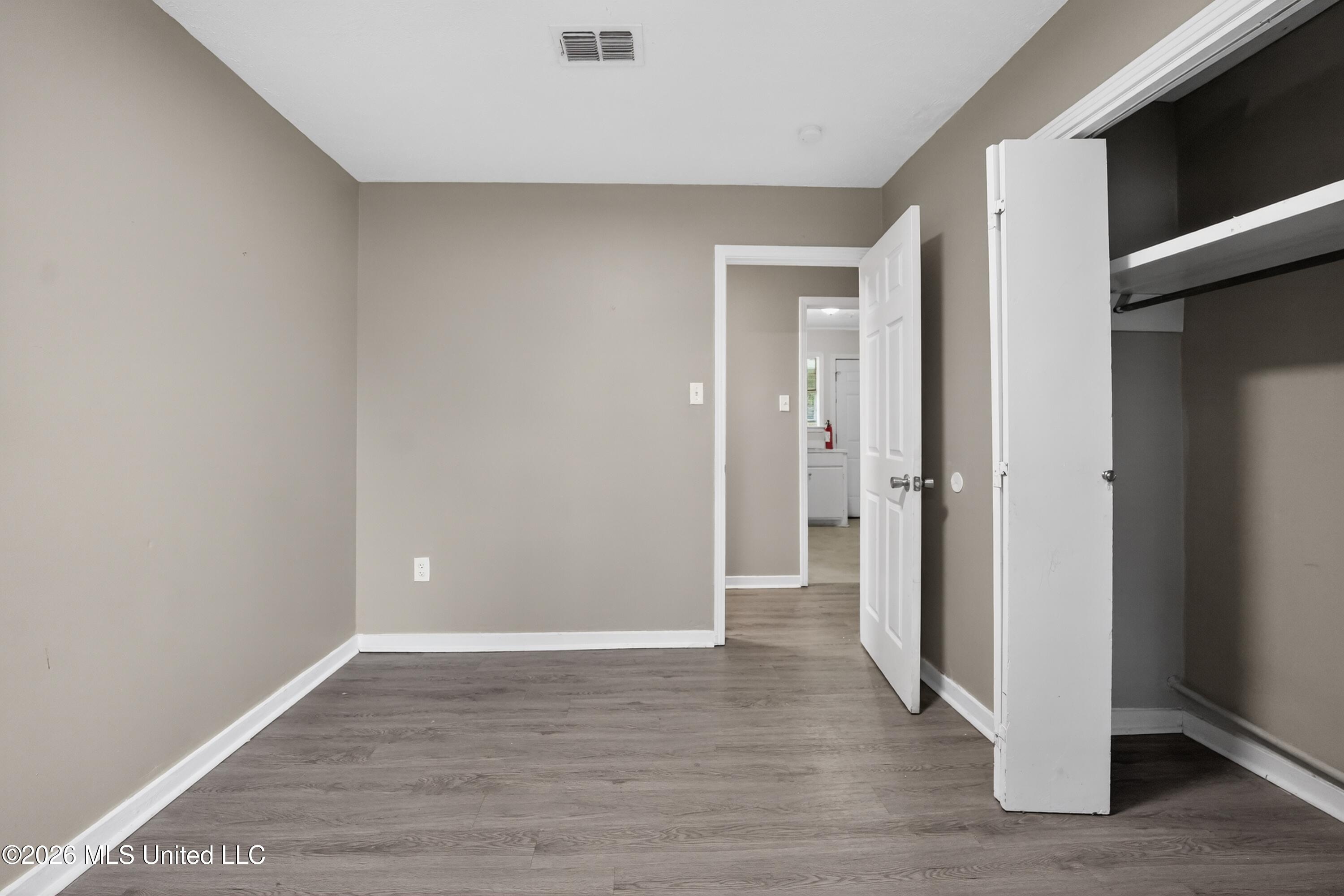 6578 Van Buren Road Jackson, MS 39213 - Photo 26 of 42 26_6578_Van_Buren_Rd-Bedroom-7266