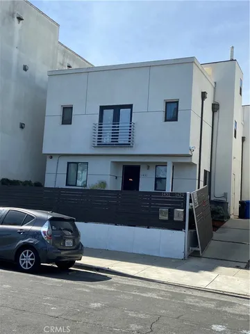 $3,945 | 1431 South Beacon Street, Los Angeles, CA 90731