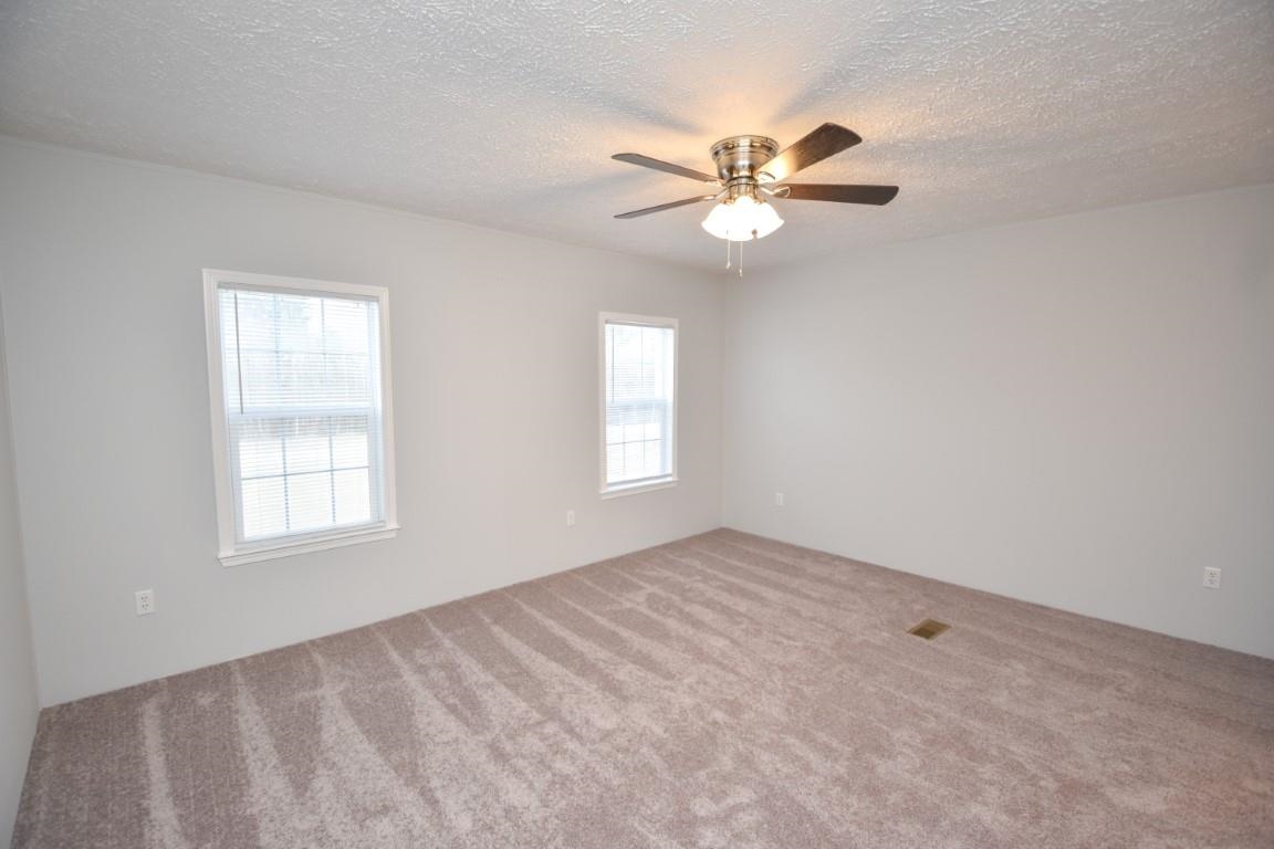 182 Berry Drive Gaffney, SC 29340 - Photo 14 of 29