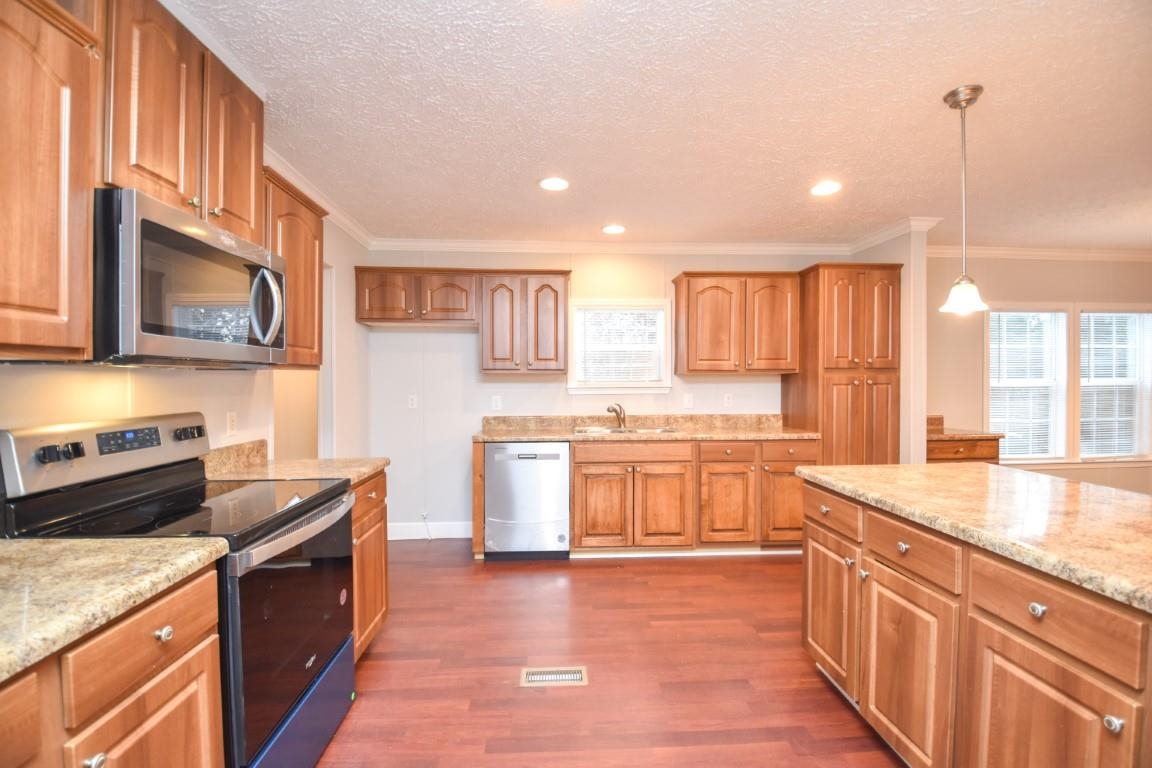 182 Berry Drive Gaffney, SC 29340 - Photo 6 of 29