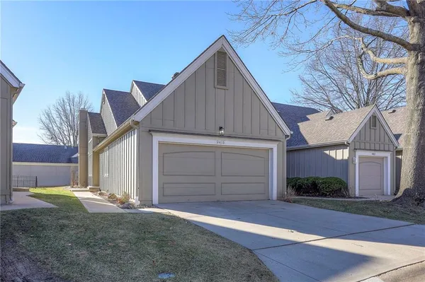$399,900 | 9415 West 122nd Street, Overland Park, KS 66213