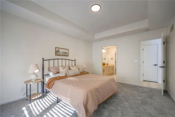 $399,900 | 9415 West 122nd Street, Overland Park, KS 66213