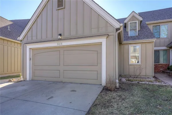 $399,900 | 9415 West 122nd Street, Overland Park, KS 66213