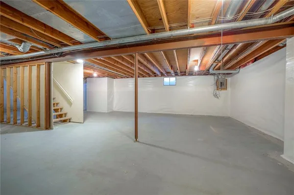 $399,900 | 9415 West 122nd Street, Overland Park, KS 66213