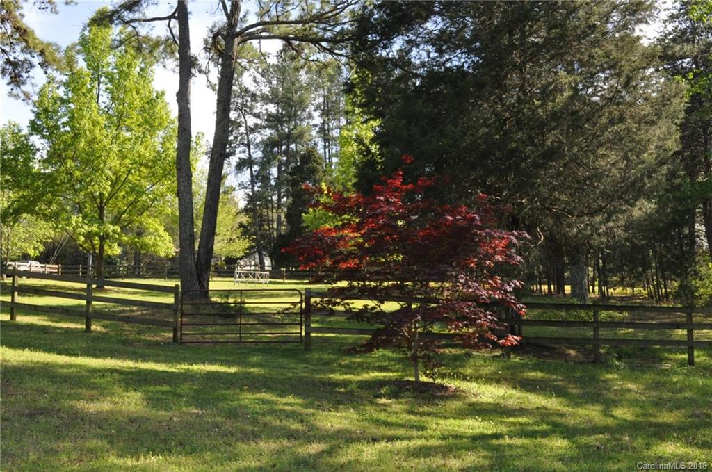 260 W Road Campobello, SC 29322 - Photo 20 of 23