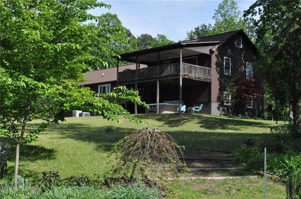 260 W Road Campobello, SC 29322 - Photo 3 of 23 a view of a back yard