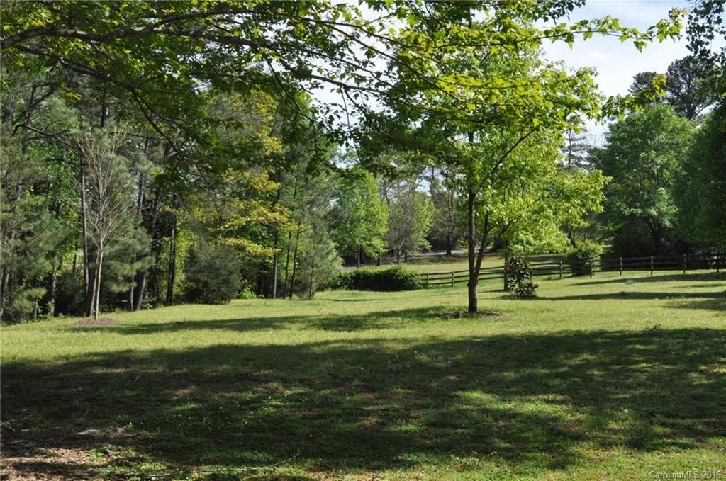 260 W Road Campobello, SC 29322 - Photo 9 of 23