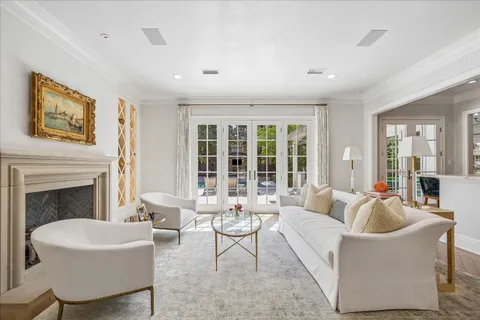 $4,295,000 | 620 Hedwig Road, Hunters Creek Village, TX 77024