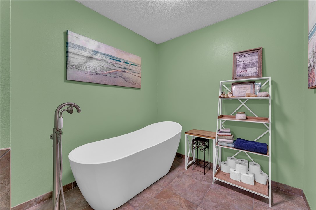 4923 Wire Road Ozark, AR 72949 - Photo 21 of 57 Gallery Image 21