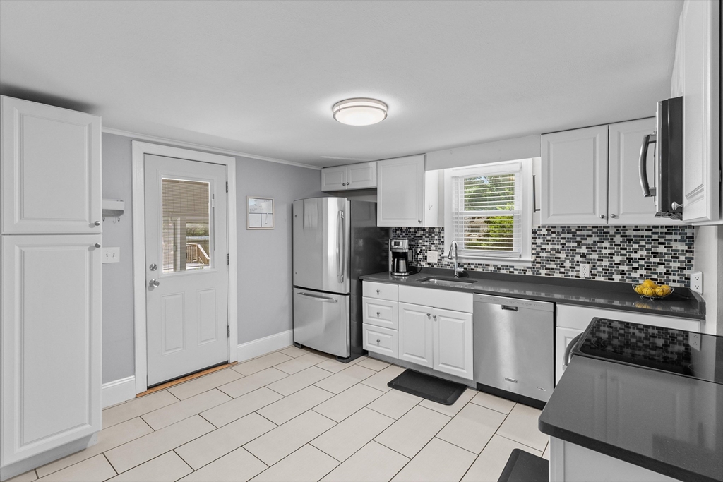17 Bare Hill Road Framingham, MA 01702 - Photo 13 of 38 Gallery Image 13