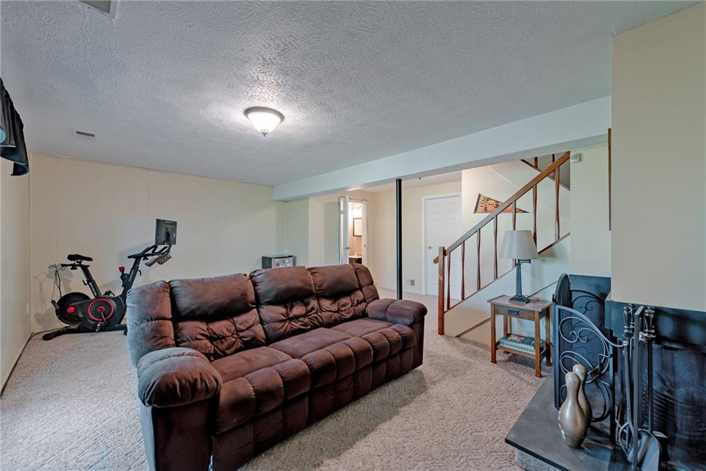 2309 Firethorn Road Bridgeville, PA 15017 - Photo 17 of 22 Gallery Image 17