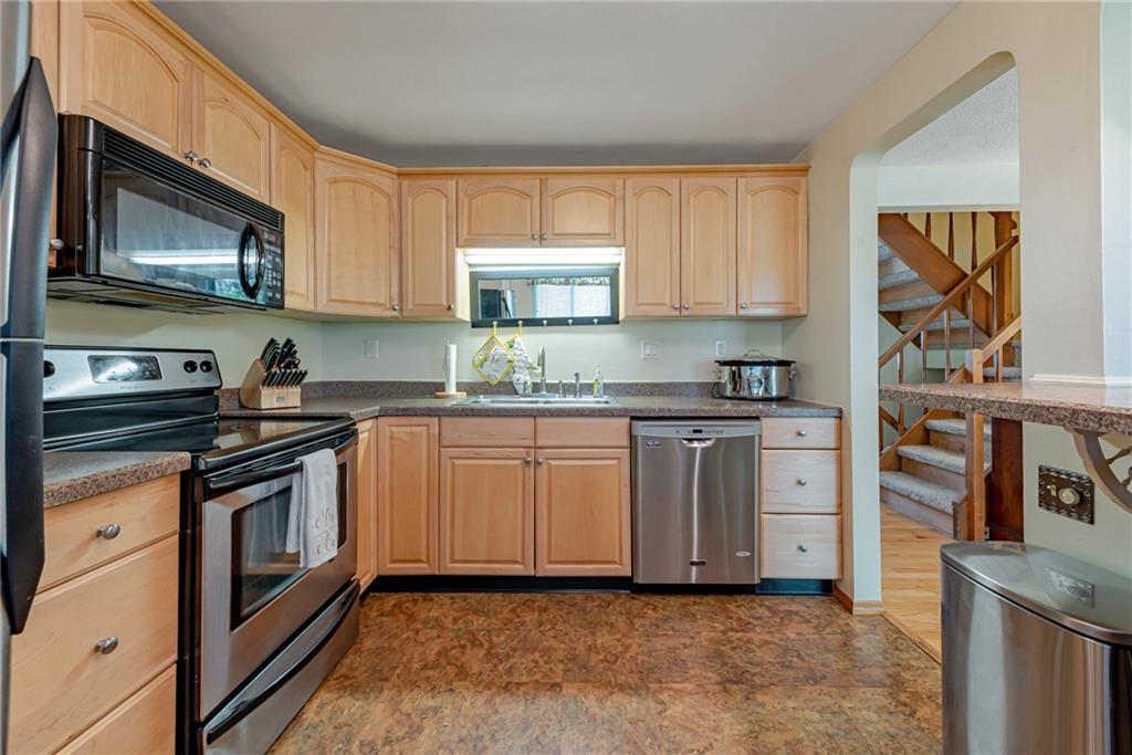 2309 Firethorn Road Bridgeville, PA 15017 - Photo 8 of 22 Gallery Image 8