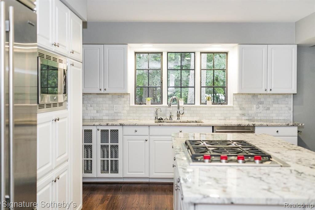 920 East Long Lake Road Bloomfield Hills, MI 48304 - Photo 12 of 47
