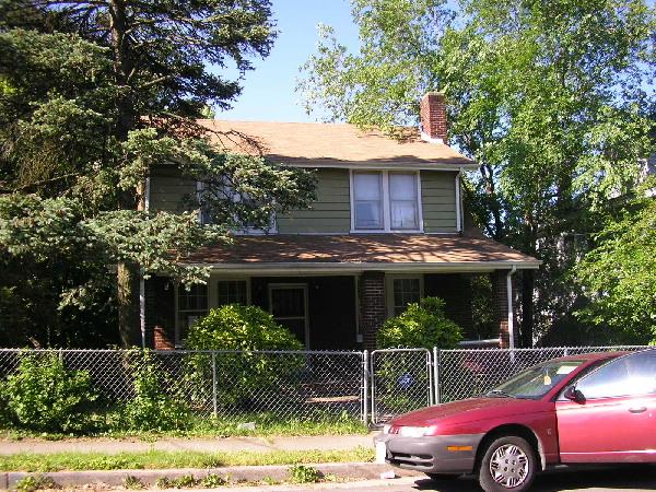 1822 Rorer Avenue Southwest Roanoke, VA 24016 - Photo 1 of 3 front view